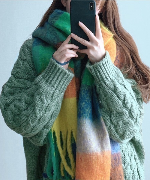 yuue' ( wear )(ユーイ)の「カラフルチェック柄大判マフラー(マフラー・レディース・ピンク/オレンジ/グリーン・FREE)」の14枚目の写真