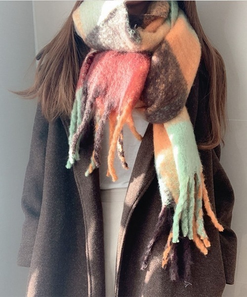 yuue' ( wear )(ユーイ)の「カラフルチェック柄大判マフラー(マフラー・レディース・ピンク/オレンジ/グリーン・FREE)」の16枚目の写真