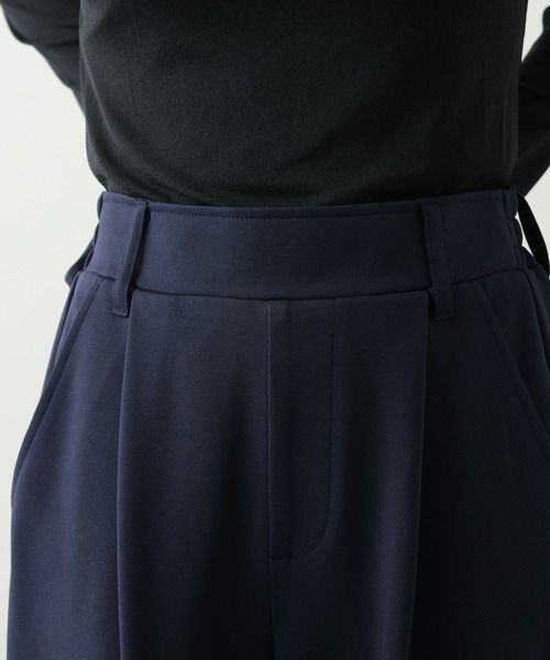 COLONY 2139（コロニートゥーワンスリーナイン）の「カルゼタックワイドパンツ（その他パンツ・レディース・ネイビー/ブラック/グレー・SMALL/MEDIUM/LARGE）」の13枚目の写真