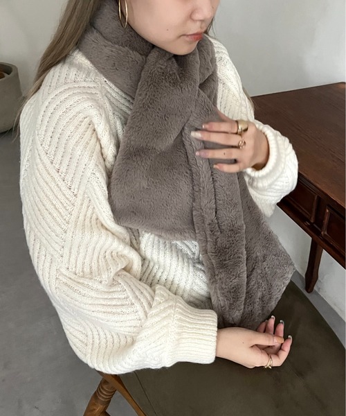 prose verse（プロズヴェール）の「エコファーティペット（マフラー・レディース・チャコールグレー/モカ/キャメル/グレイッシュベージュ/アイボリー・ﾌﾘ-）」の6枚目の写真