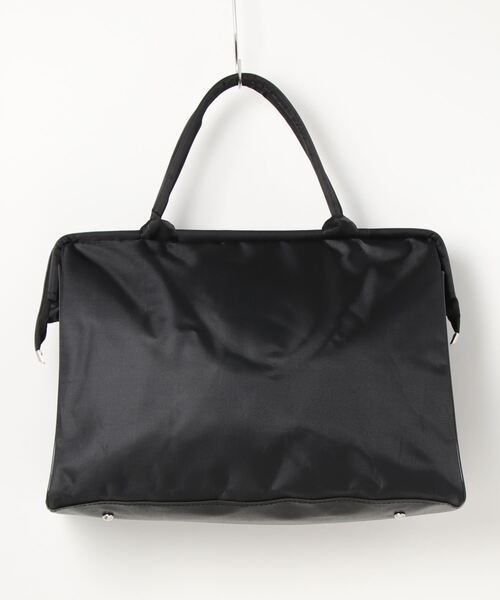 LUGG NAGG(ラグナグ)の「がま口 ストライプテープ付き ボストンバッグ 旅行バッグ トラベルボストン ショルダーストラップ無しバージョン(ボストンバッグ・レディース・ピンク系その他3/ピンク系その他/ブラック系その他3/ピンク系その他2/ドット/マルチ/ブラック系その他5/その他/レッド系その他/チェック/ブラック系その他2/ブラック系その他4/ブラック/ブラック系その他・MEDIUM/LARGE)」の20枚目の写真