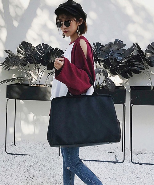 LUGG NAGG(ラグナグ)の「がま口 ストライプテープ付き ボストンバッグ 旅行バッグ トラベルボストン ショルダーストラップ無しバージョン(ボストンバッグ・レディース・ピンク系その他3/ピンク系その他/ブラック系その他3/ピンク系その他2/ドット/マルチ/ブラック系その他5/その他/レッド系その他/チェック/ブラック系その他2/ブラック系その他4/ブラック/ブラック系その他・MEDIUM/LARGE)」の19枚目の写真