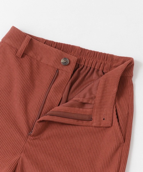 HEYUMM（ヘユム）の「コーデュロイフレアパンツ（その他パンツ・レディース・ベージュ/レッド/ブラック・ONE）」の6枚目の写真