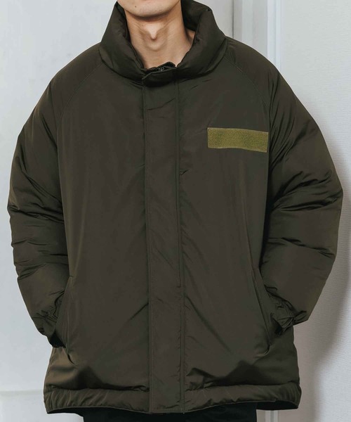 ROOPTOKYO(ループトウキョウ)の「DACTONショート丈スタンドカラーフライトタイプジャケット(ミリタリージャケット・メンズ・ブラック/オリーブ・M/L)」の2枚目の写真