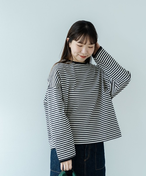 PAR ICI（パーリッシィ）の「ボーダー配色バインダー BIGカットソー（Tシャツ/カットソー・レディース・ネイビー/グリーン系その他/ブルー/グリーン/アイボリー/パープル/ダークグリーン/オレンジ系その他/ブラウン/ワインレッド/チャコールグレー/レッド・FREE）」の3枚目の写真