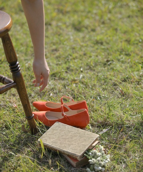 Bou Jeloud（ブージュルード）の「ストラップパンプス（パンプス・レディース・オレンジ/チャコールグレー/カーキ・L/M）」の10枚目の写真