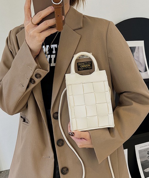 Doux Belle（ドゥーベル）の「キルティングデザインショルダーバッグ（ショルダーバッグ・レディース・ブラック/ベージュ/グリーン/ライトブラウン・FREE）」の13枚目の写真