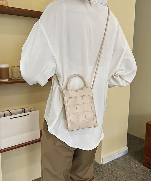 Doux Belle（ドゥーベル）の「キルティングデザインショルダーバッグ（ショルダーバッグ・レディース・ブラック/ベージュ/グリーン/ライトブラウン・FREE）」の22枚目の写真