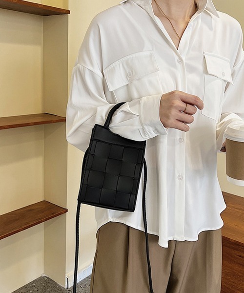 Doux Belle（ドゥーベル）の「キルティングデザインショルダーバッグ（ショルダーバッグ・レディース・ブラック/ベージュ/グリーン/ライトブラウン・FREE）」の16枚目の写真