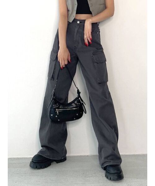 EMODA（エモダ）の「ワークルーズジーンズ（デニムパンツ・レディース・アイボリー/ブラック/インディゴブルー・SMALL/MEDIUM）」の11枚目の写真