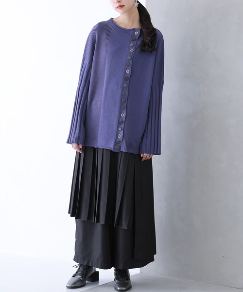 kOhAKU(コハク)の「『マルチボタンニットカーディガン』(カーディガン/ボレロ・レディース・グレイッシュブルー/ブラック・FREE)」の9枚目の写真