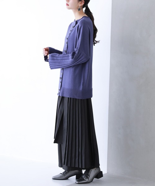 kOhAKU(コハク)の「『マルチボタンニットカーディガン』(カーディガン/ボレロ・レディース・グレイッシュブルー/ブラック・FREE)」の10枚目の写真