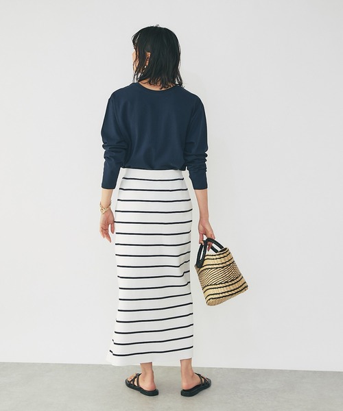 RIVE DROITE(リヴドロワ)の「リラックスムード漂う大人のロンT/フォントロゴロンT(Tシャツ/カットソー・レディース・ネイビー/ホワイト・FREE)」の6枚目の写真