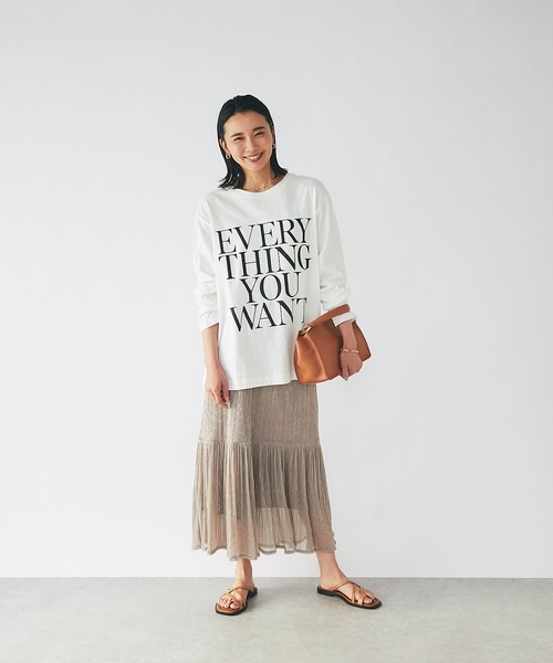 RIVE DROITE(リヴドロワ)の「リラックスムード漂う大人のロンT/フォントロゴロンT(Tシャツ/カットソー・レディース・ネイビー/ホワイト・FREE)」の4枚目の写真