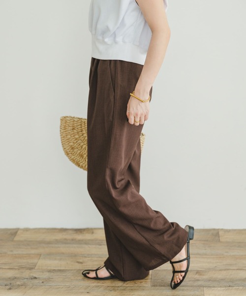 ITEMS URBANRESEARCH(アイテムズ アーバンリサーチ)の「『UR TECH DRYLUXE』イージーケアワイドパンツ(その他パンツ・レディース・モカ/ブラック/ブルー/ブラウン/グレー系その他・FREE)」の18枚目の写真