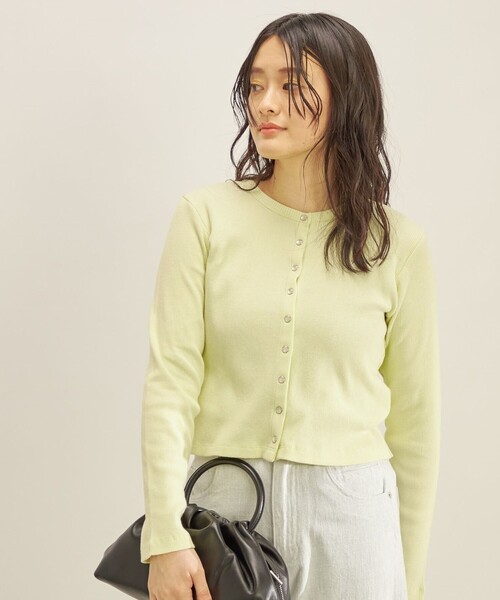 SHIPS（シップス）の「〈手洗い可能〉PLA ライト テレコ ショート カーディガン◇（カーディガン/ボレロ・レディース・ダークグレー/イエロー/オフホワイト・ONE SIZE）」の3枚目の写真