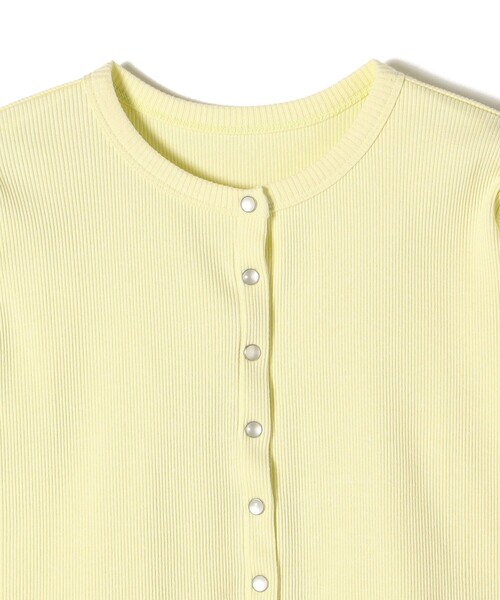 SHIPS（シップス）の「〈手洗い可能〉PLA ライト テレコ ショート カーディガン◇（カーディガン/ボレロ・レディース・ダークグレー/イエロー/オフホワイト・ONE SIZE）」の10枚目の写真