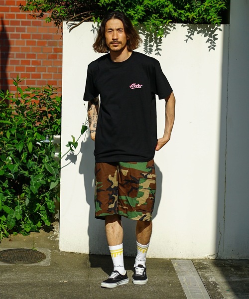 Tony Alva（トニーアルバ）の「DESIGN TEE/Tony Alva(トニー アルバ)ヴィンテージライクロゴプリントスタンダードフィット半袖バックプリントTシャツ（Tシャツ/カットソー・メンズ・ブラック/ライトイエロー/ホワイト・MEDIUM/LARGE/X-LARGE）」の11枚目の写真