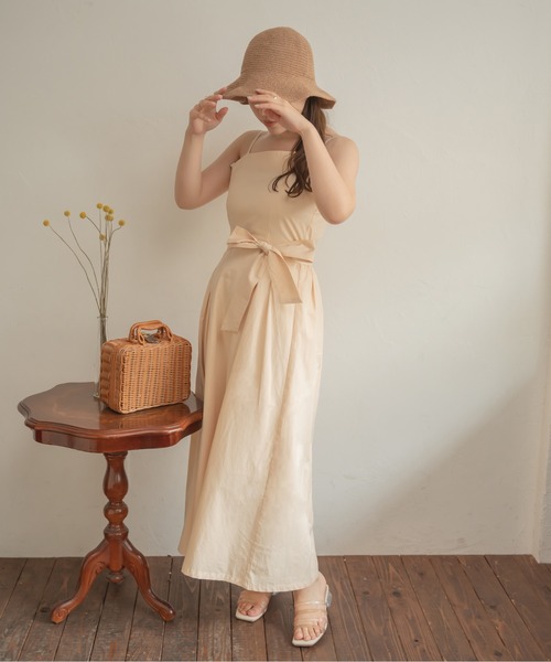 Ambre Neige(アンブルネージュ)の「アシメフレアキャミワンピース/【WEB/EC限定商品】(ワンピース・レディース・ライトベージュ/ダークブラウン・FREE)」の3枚目の写真