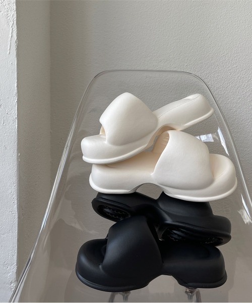 wee9s（ウィークス）の「hop step jump sandals / 超軽量！ホップステップジャンプサンダル（サンダル・レディース・ブラック/アイボリー・S/M/L）」の3枚目の写真