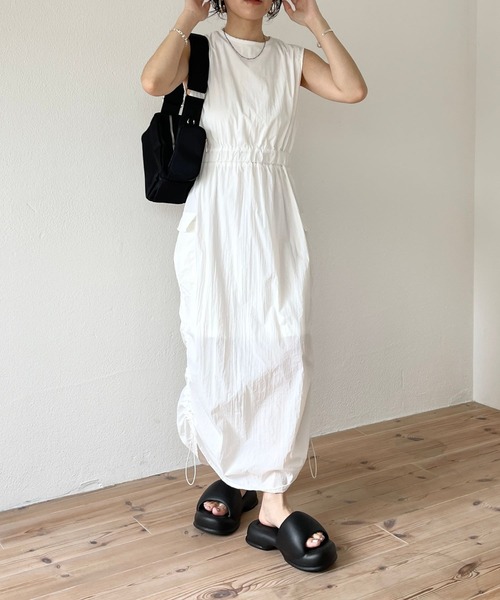 wee9s（ウィークス）の「hop step jump sandals / 超軽量！ホップステップジャンプサンダル（サンダル・レディース・ブラック/アイボリー・S/M/L）」の13枚目の写真