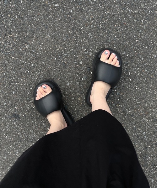 wee9s（ウィークス）の「hop step jump sandals / 超軽量！ホップステップジャンプサンダル（サンダル・レディース・ブラック/アイボリー・S/M/L）」の21枚目の写真