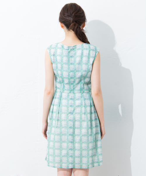 23区（ニジュウサンク）の「【WEB限定】夏めきリバティ ワンピース