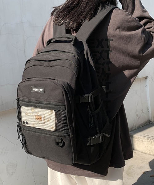 florist（フローリスト）の「【A4サイズ対応/撥水】【ユニセックス】配色カラーの大容量カジュアルリュックサック/バックパック/スポーツバッグ（バックパック/リュック・レディース・オフホワイト/ブラック・FREE）」の9枚目の写真