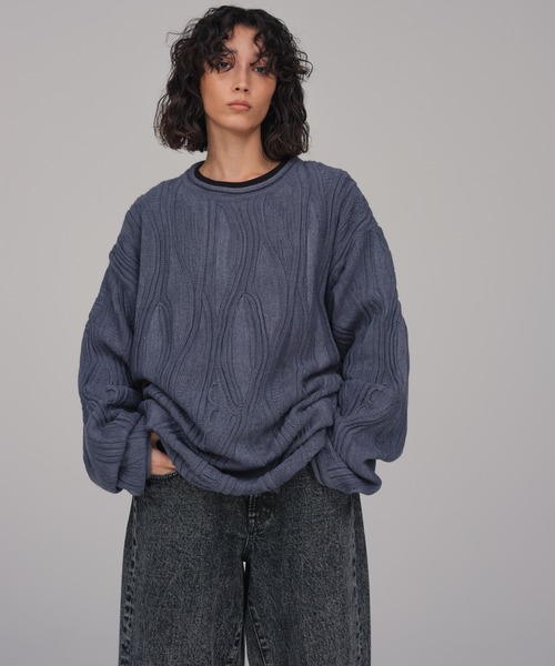 ADAM ET ROPE'（アダムエロペ）の「【WEB限定】3D ジャガード編み ルーズ シルエット クルーネック ニット/ユニセックス（ニット/セーター・メンズ・ブラック/グレー・L/M）」の9枚目の写真