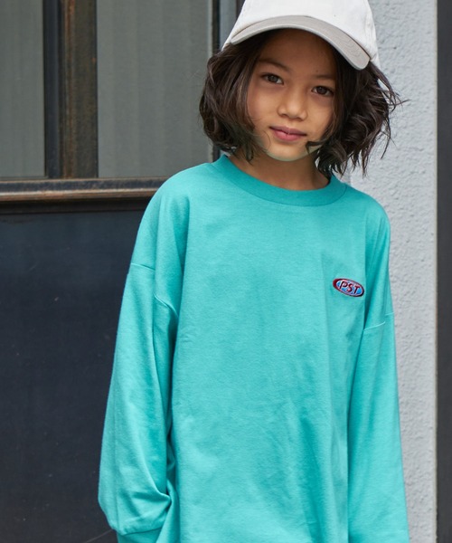 PAIRMANON STREET（ペアマノンストリート）の「【PAIRMANON STREET】ビッグシルエット ワンポイント刺繍 長袖 Tシャツ（Tシャツ/カットソー・キッズ・ブルー/ブラック系その他/グリーン/ブルー系その他2/ライトベージュ/オレンジ・90/130/100/120/150/140/110）」の5枚目の写真