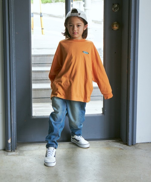 PAIRMANON STREET（ペアマノンストリート）の「【PAIRMANON STREET】ビッグシルエット ワンポイント刺繍 長袖 Tシャツ（Tシャツ/カットソー・キッズ・ブルー/ブラック系その他/グリーン/ブルー系その他2/ライトベージュ/オレンジ・90/130/100/120/150/140/110）」の18枚目の写真