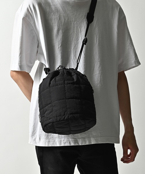 ADAM PATEK(アダムパテック)の「【ADAMPATEK/アダムパテック】SQUARE QUILT MINI DRAWSTRING BAG / スクエア型キルティングミニショルダーバッグ(ショルダーバッグ・メンズ・ホワイト/ブラック/ブルー・FREE)」の9枚目の写真