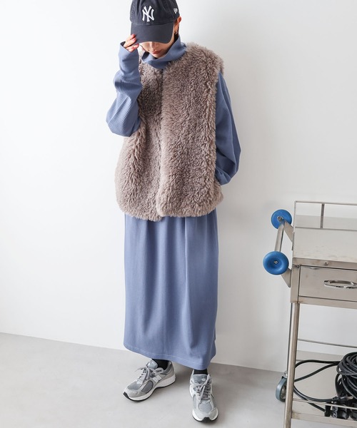 andme(アンドミー)の「ワッフルタートルネック長袖Tシャツワンピース(ワンピース・レディース・ライトブルー/ブラック/アイボリー/ブラウン/オートミール・M)」の2枚目の写真