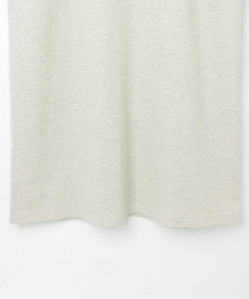 andme(アンドミー)の「ワッフルタートルネック長袖Tシャツワンピース(ワンピース・レディース・ライトブルー/ブラック/アイボリー/ブラウン/オートミール・M)」の16枚目の写真