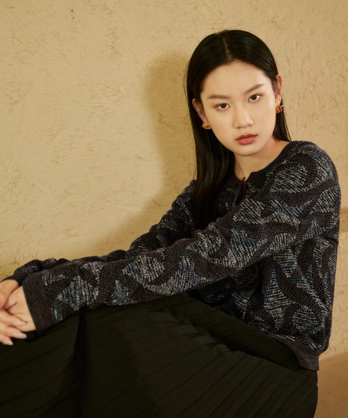 JNBY（ジェーエヌビーワイ）の「Vintage Feel Fitted Jacquard Cardigan（ニット/セーター・レディース・その他/ブルー・36/38/40）」の21枚目の写真