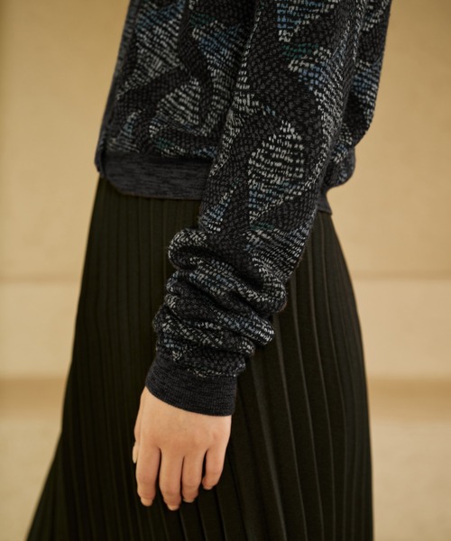 JNBY（ジェーエヌビーワイ）の「Vintage Feel Fitted Jacquard Cardigan（ニット/セーター・レディース・その他/ブルー・36/38/40）」の22枚目の写真