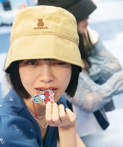 AQO STUDIO SPACE（アコスタジオスペース）の「MILKFED.xAQO STUDIOS BUCKET HAT（ハット・レディース・ブラック/ベージュ・ONE SIZE）」の15枚目の写真