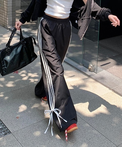 Vipoa(ヴィポア)の「サイドリボントラックパンツ(その他パンツ・レディース・ブラック・FREE)」の9枚目の写真