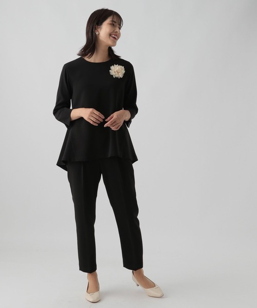 Elura（エルーラ）の「セレモニー&お祝いペプラムブラウス（シャツ/ブラウス・レディース・グレイッシュベージュ/ネイビー/ブラック・MEDIUM/SMALL/LARGE）」の12枚目の写真