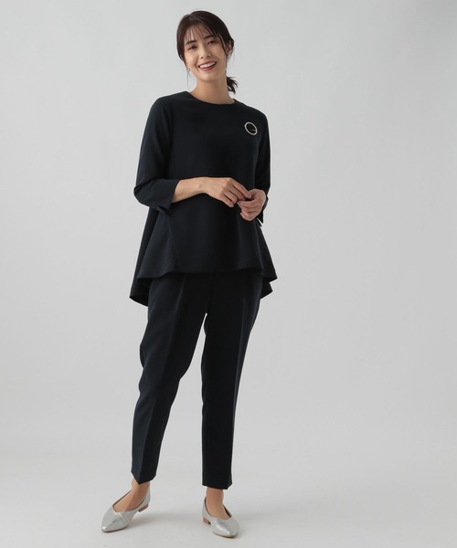 Elura（エルーラ）の「セレモニー&お祝いペプラムブラウス（シャツ/ブラウス・レディース・グレイッシュベージュ/ネイビー/ブラック・MEDIUM/SMALL/LARGE）」の20枚目の写真