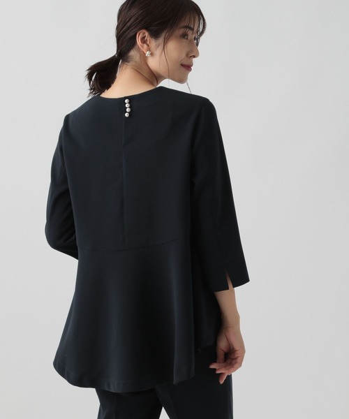 Elura（エルーラ）の「セレモニー&お祝いペプラムブラウス（シャツ/ブラウス・レディース・グレイッシュベージュ/ネイビー/ブラック・MEDIUM/SMALL/LARGE）」の22枚目の写真