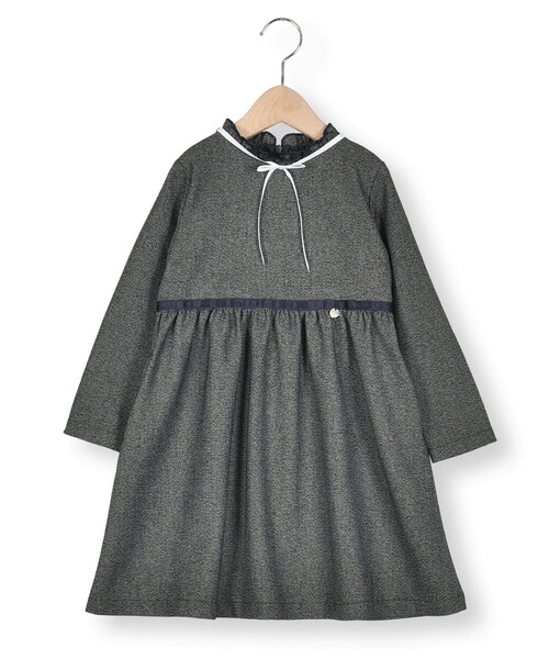 BeBe Petits Pois Vert（ベベプチポワヴェール）の「【お揃い】リボン付きチェック無地ワンピース(110~130㎝)（ワンピース・キッズ・ブルー系その他2/ブラック・110cm/130cm/120cm）」の21枚目の写真
