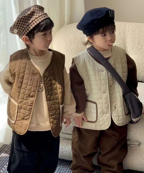 aimoha(アイモハ)の「【aimoha-KIDS-】子供服 パッチポケット付き中綿ベスト(ベスト・キッズ・チョコ/ベージュ/ネイビー・80/90/100/110/120)」の6枚目の写真