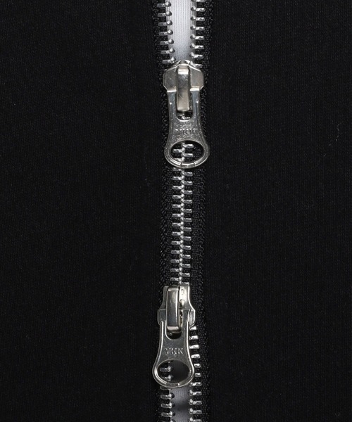 Anui（アニュイ）の「【UNISEX】ボクシーロゴZIPパーカー（パーカー・レディース・レッド/グレー/ブラック・SMALL/MEDIUM/LARGE）」の12枚目の写真