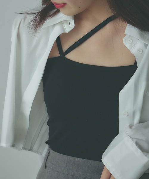 AO2（アオズ）の「Asymmetry camisole / カップ付きキャミソール アシンメトリーデザイン（キャミソール・レディース・ブラウン/ホワイト/ブラック/グレー・FREE）」の2枚目の写真