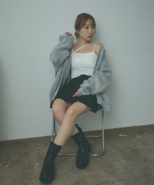 AO2（アオズ）の「Asymmetry camisole / カップ付きキャミソール アシンメトリーデザイン（キャミソール・レディース・ブラウン/ホワイト/ブラック/グレー・FREE）」の13枚目の写真