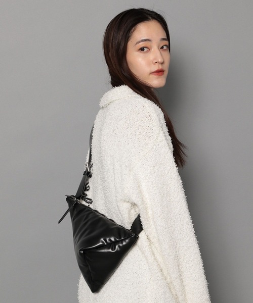 Anui(アニュイ)の「【UNISEX】クラシックショルダー(ショルダーバッグ・レディース・グリーン/ブラック・FREE)」の3枚目の写真