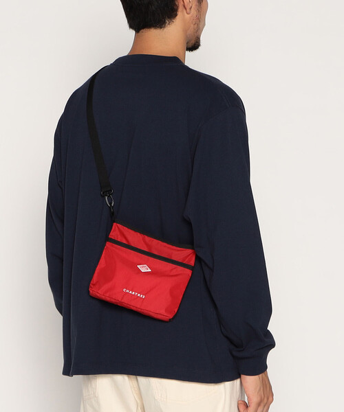 DANTON(ダントン)の「MICRO RIP NYLON SHOULDER POUCH〈CHARTRES〉(ショルダーバッグ・レディース・ブラック/グレー/レッド/ネイビー/オリーブ/グレイッシュベージュ・-)」の19枚目の写真