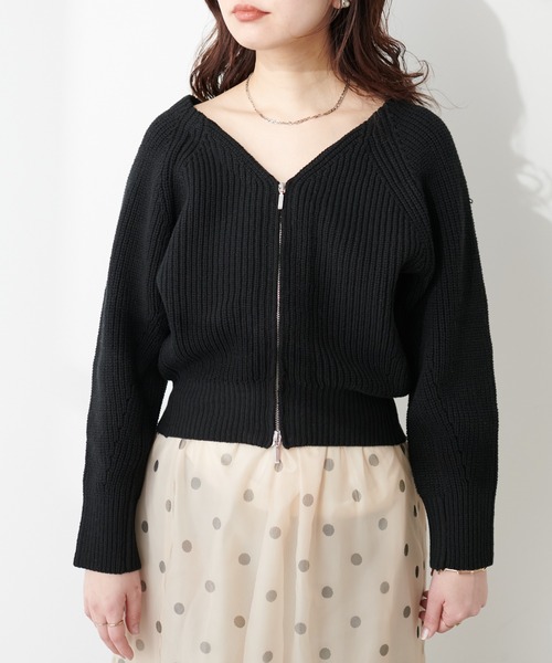 natural couture（ナチュラルクチュール）の「WZIPアイレットカーデ（カーディガン/ボレロ・レディース・ブルー/グレー/オフホワイト/ブラック/パープル・FREE）」の12枚目の写真