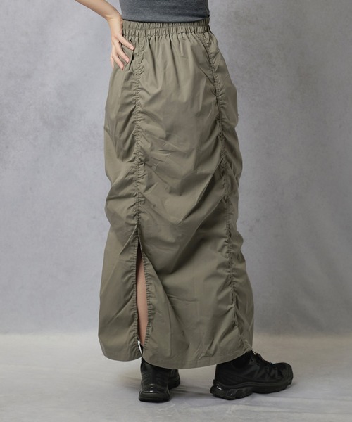 Lull（ルル）の「【Lull / ルル】ミリタリーギャザースカート（スカート・レディース・カーキ/ブラック/ベージュ・ONESIZE）」の3枚目の写真